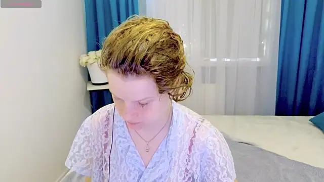 Kathlyn  Heath online show from February 9, 11:58 am