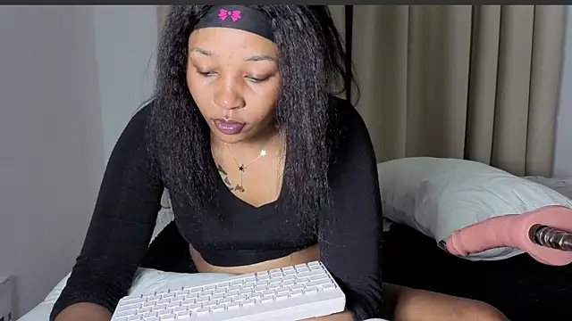 sexycabdy online show from November 10, 11:04 pm