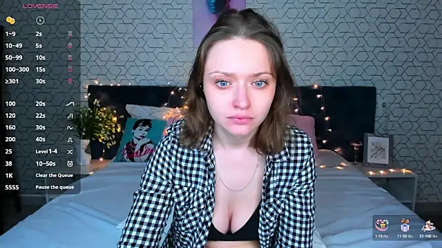 Snapshot of Linda_Bryant chatting on March 8, 12:44 am Linda Bryant online show from March 8, 12:44 am