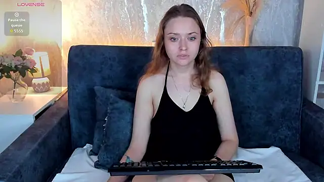 Linda Bryant online show from July 31, 12:26 pm