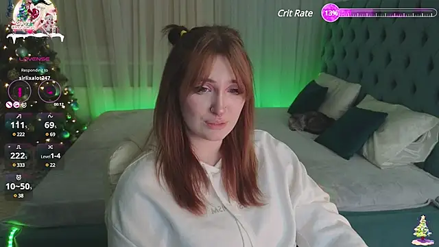 Snapshot of _Chlo__e chatting on January 6, 12:59 am Chlo e online show from January 6, 12:59 am