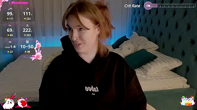 Snapshot of _Chlo__e chatting on February 7, 9:37 pm Chlo e online show from February 7, 9:37 pm