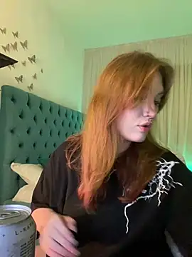 Snapshot of _Chlo__e chatting on February 19, 9:36 pm Chlo e online show from February 19, 9:36 pm