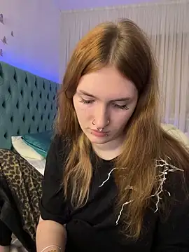 Snapshot of _Chlo__e chatting on October 12, 9:36 pm Chlo e online show from October 12, 9:36 pm