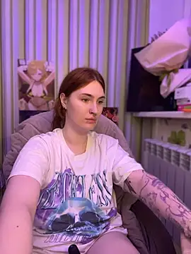 Snapshot of _Chlo__e chatting on November 17, 1:00 am Chlo e online show from November 17, 1:00 am