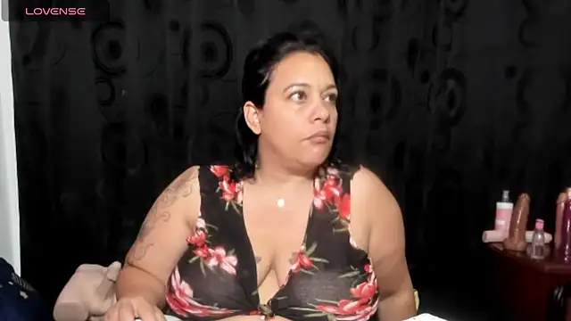 Snapshot of Sofie-Storm chatting on April 29, 11:03 am Sofie-Storm online show from April 29, 11:03 am