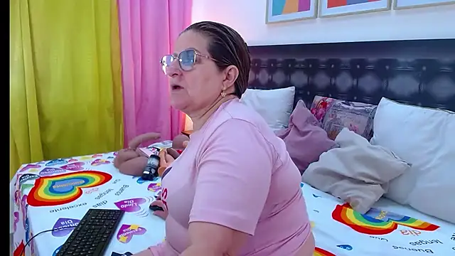 sandra 20 online show from March 23, 11:03 am