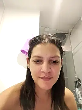 Snapshot of Mia_Hampton chatting on February 15, 8:11 pm Mia Hampton online show from February 15, 8:11 pm