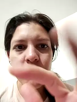 Snapshot of Mia_Hampton chatting on March 7, 12:56 pm Mia Hampton online show from March 7, 12:56 pm