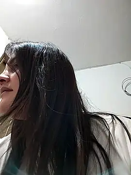 Snapshot of Mia_Hampton chatting on November 29, 2:03 am Mia Hampton online show from November 29, 2:03 am