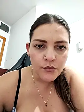 Snapshot of Mia_Hampton chatting on January 31, 9:24 pm Mia Hampton online show from January 31, 9:24 pm