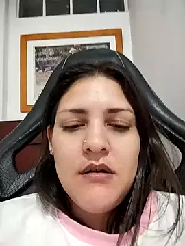 Snapshot of Mia_Hampton chatting on February 14, 2:52 am Mia Hampton online show from February 14, 2:52 am