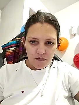 Snapshot of Mia_Hampton chatting on February 25, 8:40 pm Mia Hampton online show from February 25, 8:40 pm