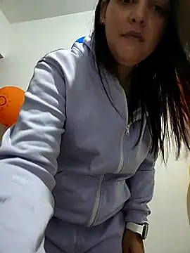 Snapshot of Mia_Hampton chatting on February 26, 11:15 pm Mia Hampton online show from February 26, 11:15 pm