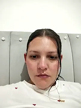 Snapshot of Mia_Hampton chatting on April 2, 9:01 pm Mia Hampton online show from April 2, 9:01 pm