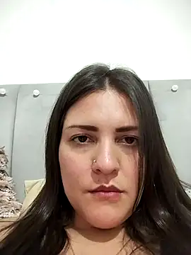 Snapshot of Mia_Hampton chatting on April 3, 10:08 pm Mia Hampton online show from April 3, 10:08 pm