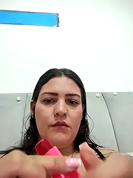 Snapshot of Mia_Hampton chatting on April 5, 5:21 pm Mia Hampton online show from April 5, 5:21 pm