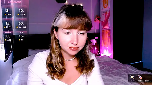 Snapshot of Cosmo_Riri chatting on October 1, 5:13 am Cosmo Riri online show from October 1, 5:13 am