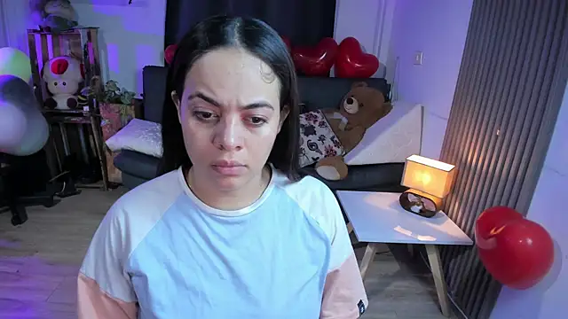 Cuttiealice online show from February 21, 3:43 pm