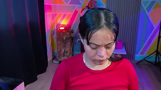 Cuttiealice online show from October 7, 11:29 am