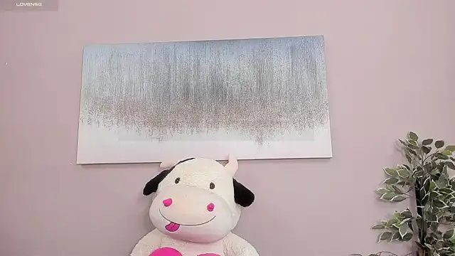 Briana Wells  online show from November 15, 1:29 pm