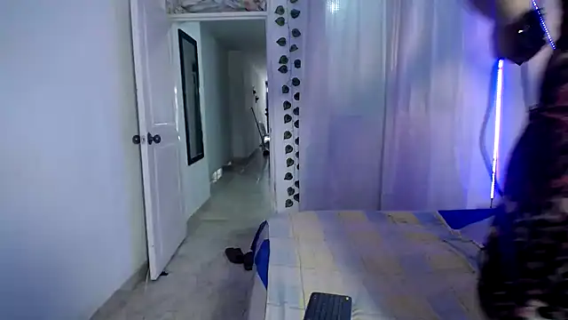 ivonne  hott1 online show from September 26, 6:45 pm