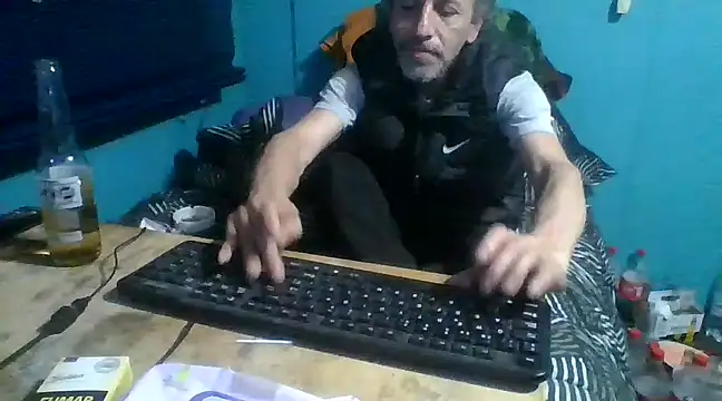 malekon76 online show from January 8, 9:00 am