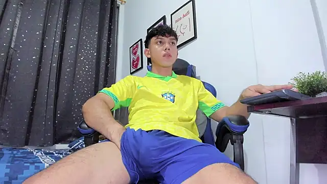 The skinnyguys online show from October 23, 11:03 pm