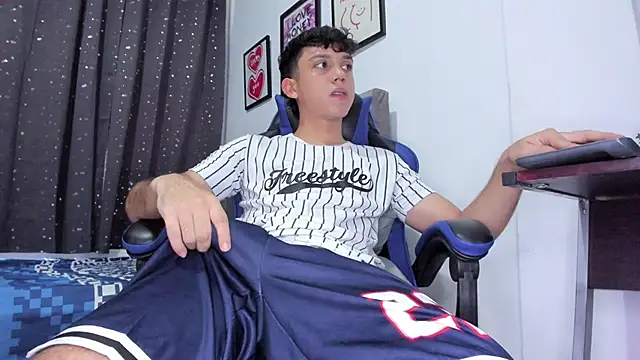 The skinnyguys online show from October 28, 10:12 pm