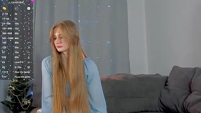 Snapshot of Barbie-Doll- chatting on January 2, 12:45 am Barbie-Doll- online show from January 2, 12:45 am