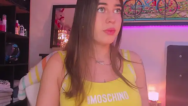 zoe kittylove online show from March 15, 6:14 am