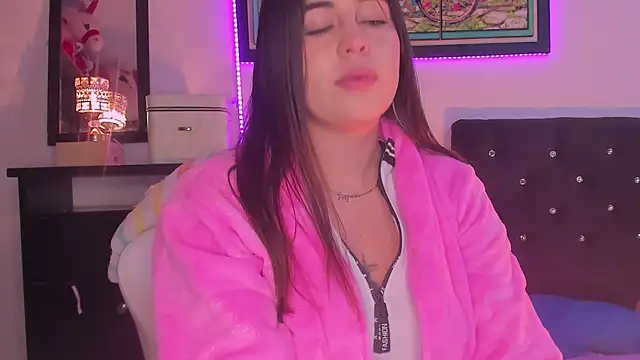 zoe kittylove online show from March 15, 9:19 am