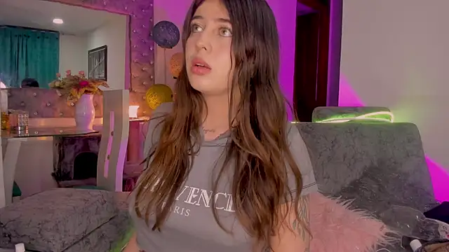 zoe kittylove online show from November 6, 3:18 am