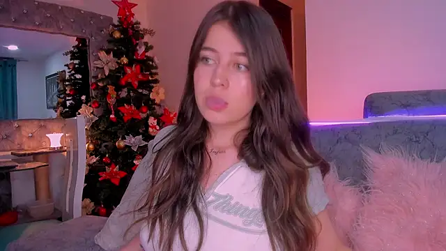 zoe kittylove online show from January 6, 3:32 am