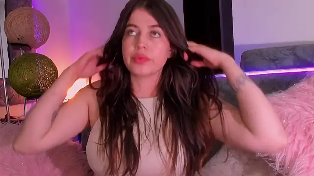 zoe kittylove online show from January 13, 5:46 am