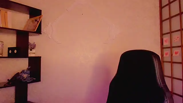 KateCuddle online show from February 14, 5:41 am