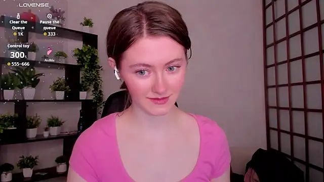 KateCuddle online show from March 3, 2:07 am