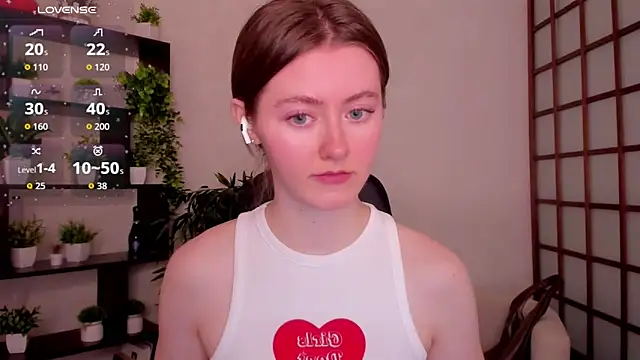 KateCuddle online show from March 10, 3:00 am