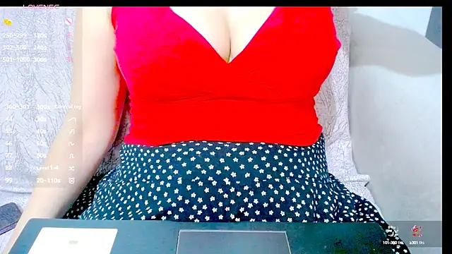 Snapshot of AmazingBitch chatting on September 16, 7:15 pm AmazingBitch online show from September 16, 7:15 pm
