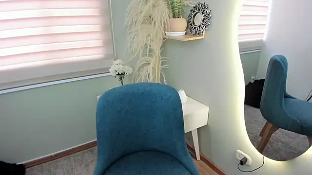 Snapshot of julieta_evans_ chatting on November 6, 9:48 pm julieta evans online show from November 6, 9:48 pm