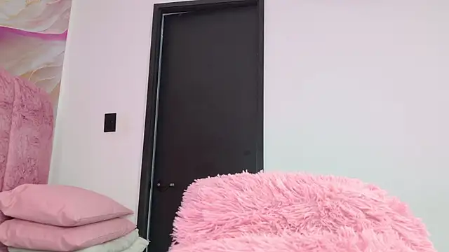 Snapshot of celeste_sea chatting on June 1, 7:15 pm celeste sea online show from June 1, 7:15 pm