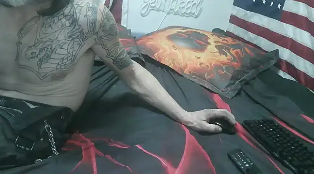 Snapshot of Spotless_Load chatting on January 14, 3:43 am Spotless Load online show from January 14, 3:43 am