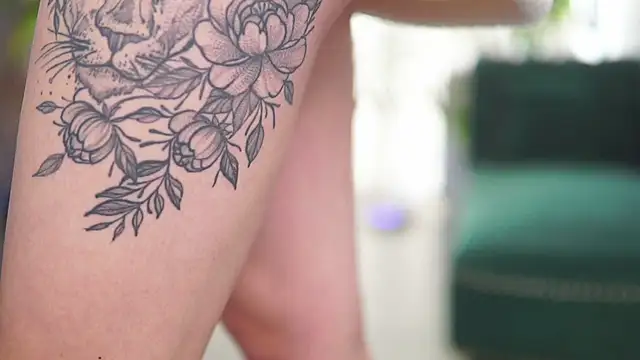 HotSkinnyX online show from January 13, 9:36 am