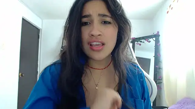 Snapshot of InocentHeaven1 chatting on December 14, 3:47 pm InocentHeaven1 online show from December 14, 3:47 pm