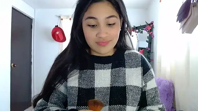 Snapshot of InocentHeaven1 chatting on February 19, 12:44 pm InocentHeaven1 online show from February 19, 12:44 pm