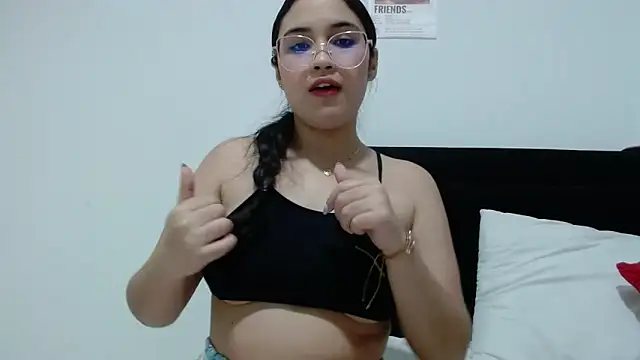 InocentHeaven1 online show from April 22, 12:35 am