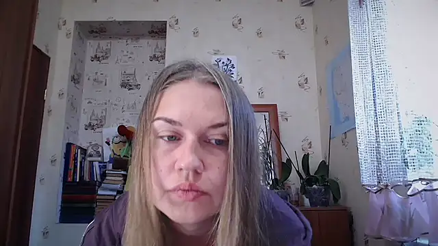 Snapshot of dream_alexa chatting on September 20, 4:13 am dream alexa online show from September 20, 4:13 am