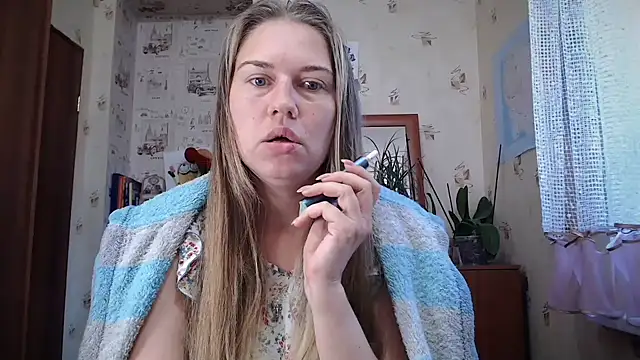 Snapshot of dream_alexa chatting on September 23, 4:04 am dream alexa online show from September 23, 4:04 am