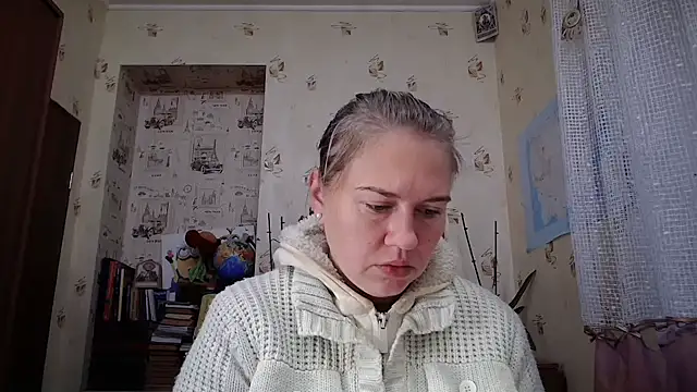 Snapshot of dream_alexa chatting on October 1, 3:56 am dream alexa online show from October 1, 3:56 am