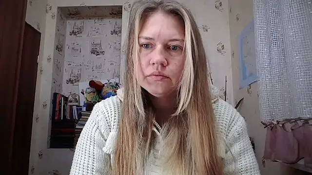 Snapshot of dream_alexa chatting on October 13, 3:39 am dream alexa online show from October 13, 3:39 am